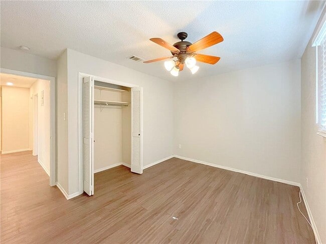 Building Photo - 11807 Knights Bridge