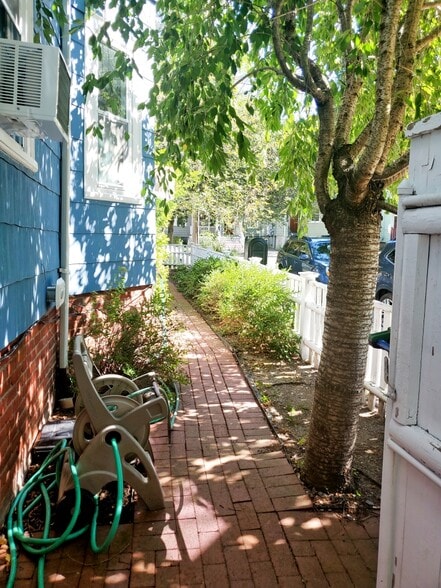 Side year - 59 Cameron Ave