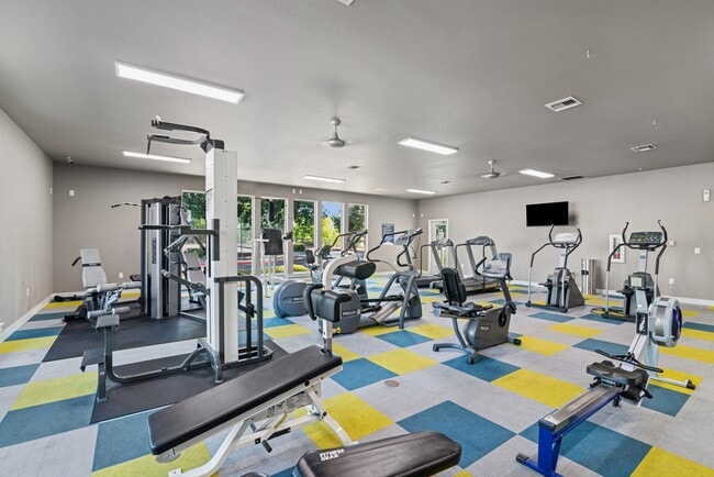 Building Photo - Brentwood Estates