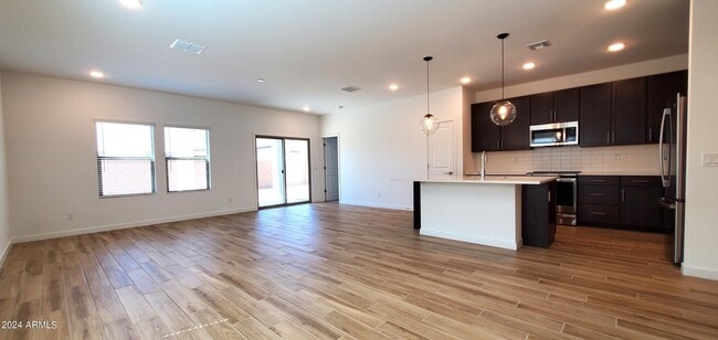 Building Photo - 7812 N 79th Dr