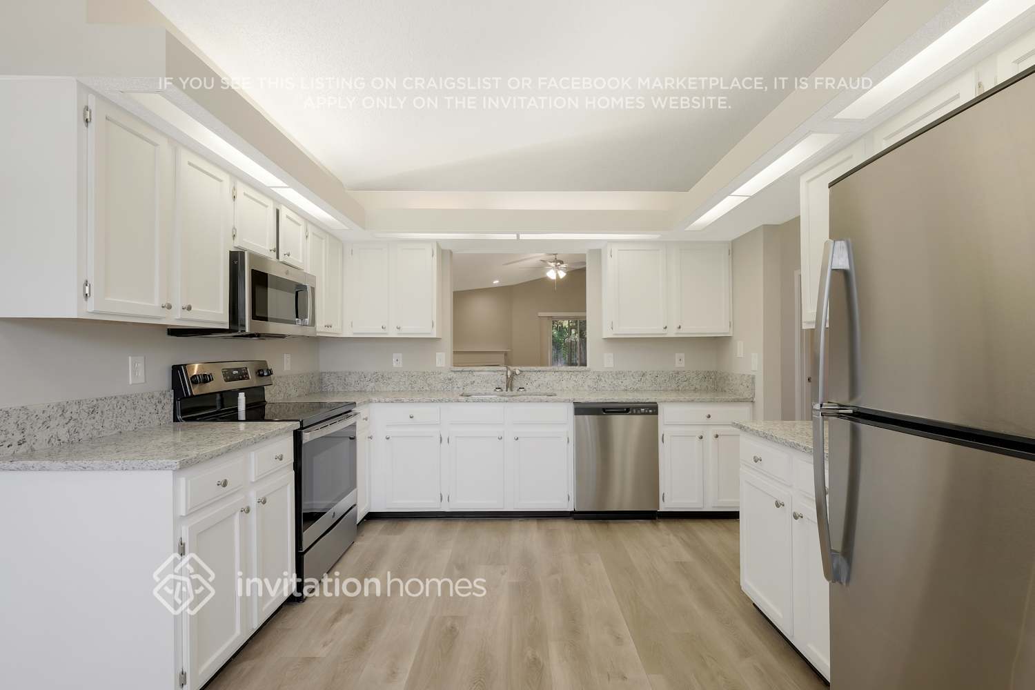 Building Photo - 11195 Mikris Dr N