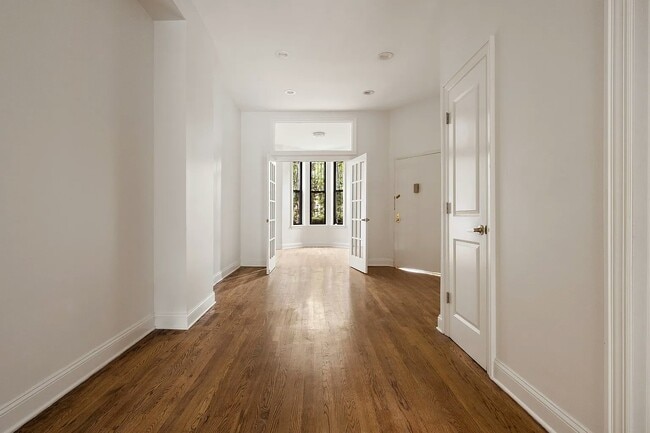 Primary Photo - 908 Sterling Pl