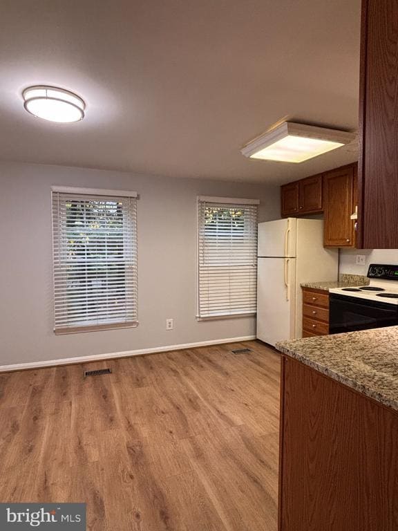 Building Photo - 20535 Strath Haven Dr