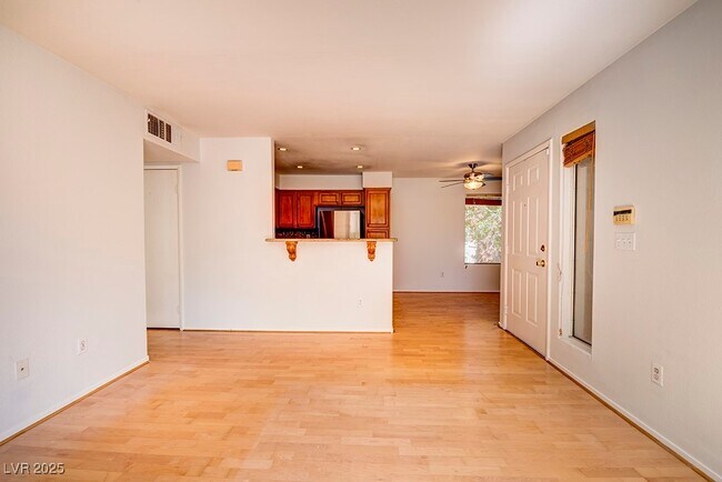 Building Photo - 3060 Casey Dr
