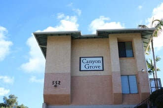Building Photo - $2,900 - 2 Bed 2 Bath Condo in Oceanside Near Beach!