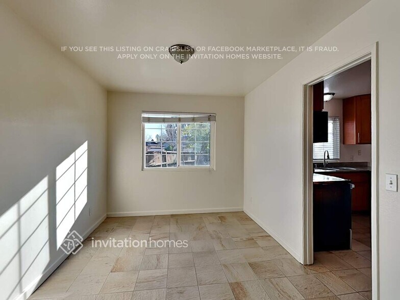 Building Photo - 525 Blue Wing Dr