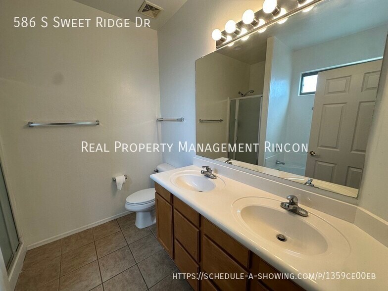 Building Photo - 586 S Sweet Ridge Dr