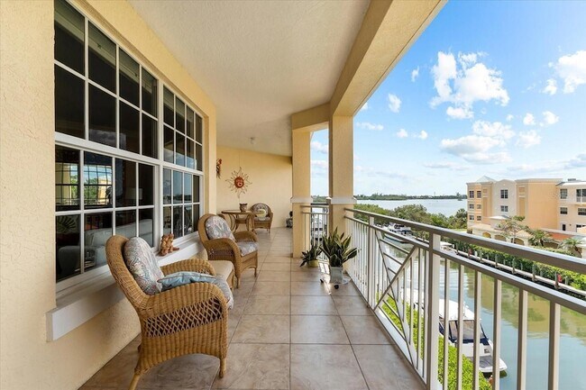 Building Photo - 14041 Bellagio Way