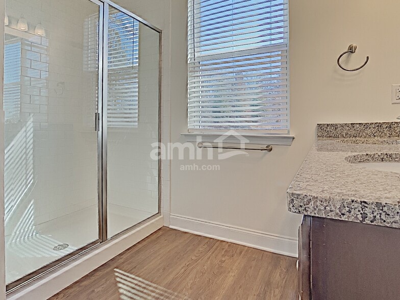 Building Photo - 4905 Canyon Creek Way