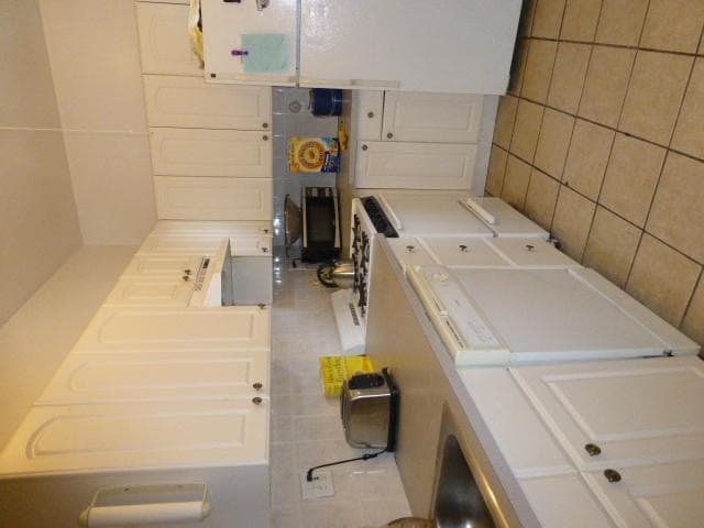 Building Photo - 322 St Paul St