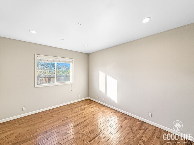 Building Photo - Updated 4BD/3.5BA Rental With 3-Car Garage in Menifee