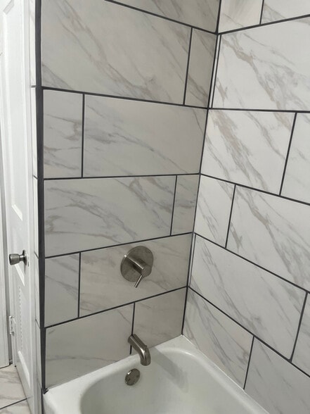 Building Photo - 237 Highview St