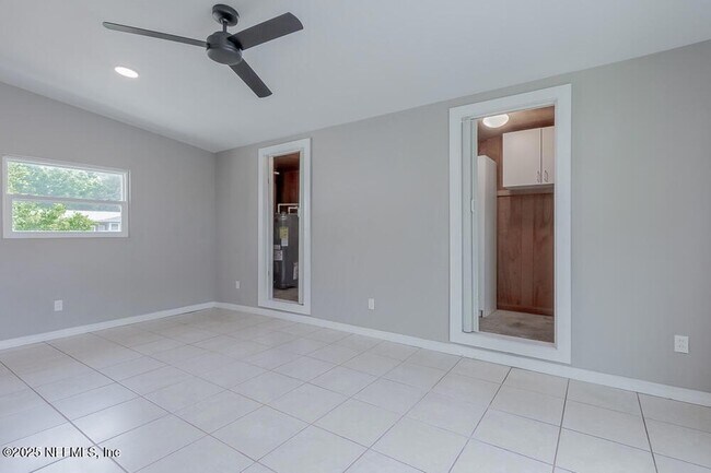Building Photo - 5640 Coppedge Ave