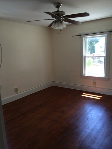 Master Bedroom - 112 Princeton Ave