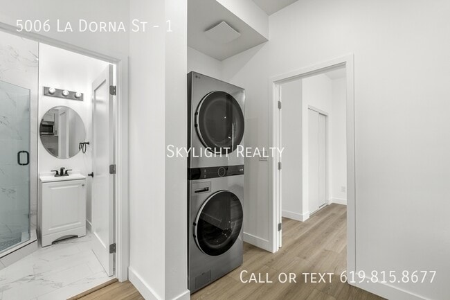 Building Photo - 5006 La Dorna St