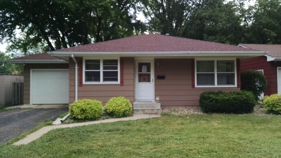 Primary Photo - 730 Bennett St