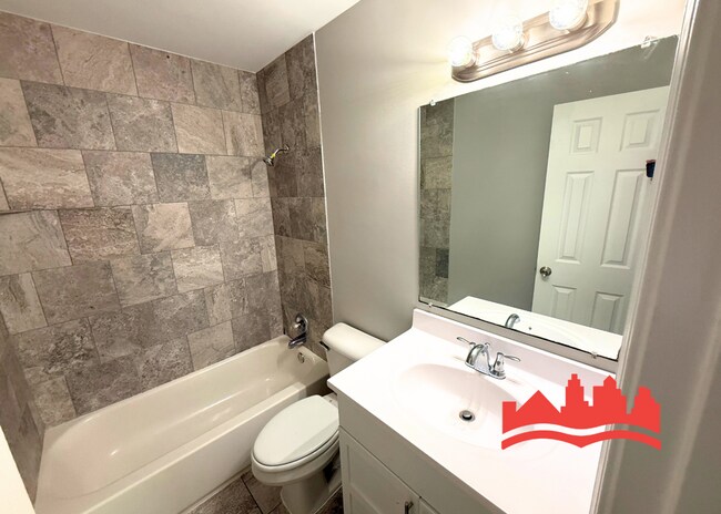 Building Photo - 4960 Sherry Dr
