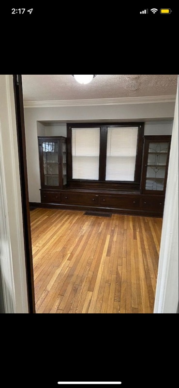 Building Photo - 3878 W 31st St