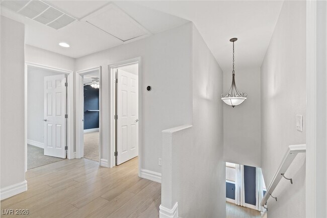 Building Photo - 9757 Marcelline Ave