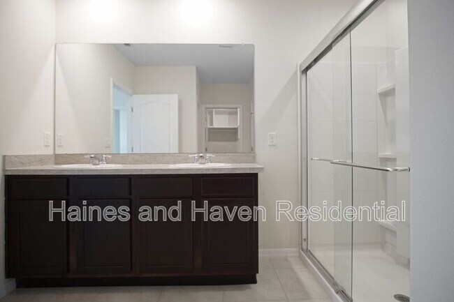 Building Photo - 3189 Royal Tern Dr