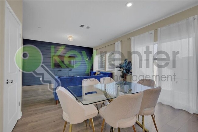 Building Photo - 3843 Bridgemeadow Way