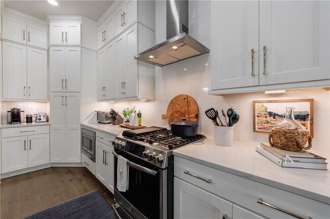 Building Photo - 4337 Parkside Pl