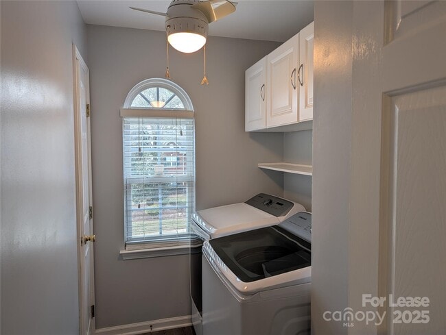 Building Photo - 1013 Muirfield Dr