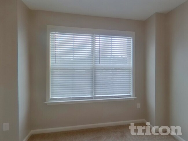 Building Photo - 608 Millsgate Cir