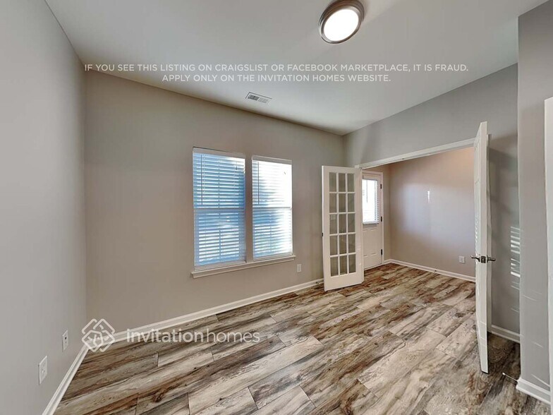 Building Photo - 10954 Tailwater St