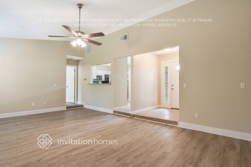 Building Photo - 974 Treadway Dr