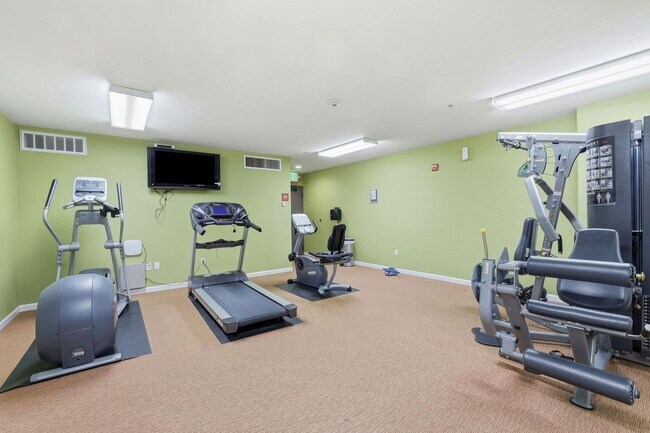 Building Photo - Availabe Now!