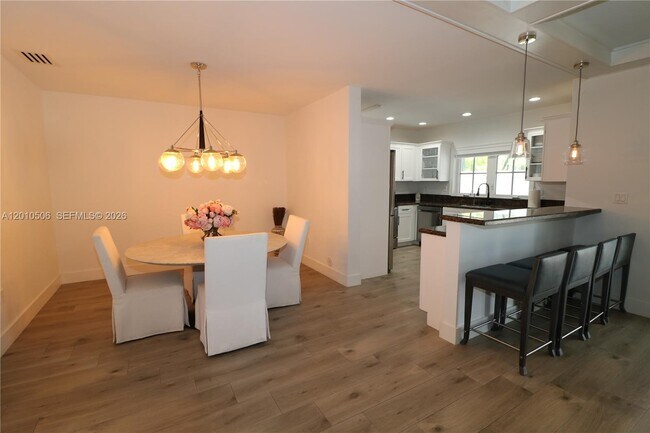 Building Photo - 7961 SW 110th Ter
