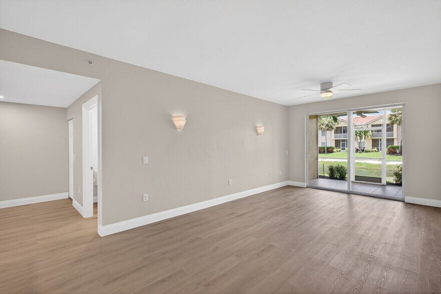 Building Photo - 20341 Estero Gardens Cir
