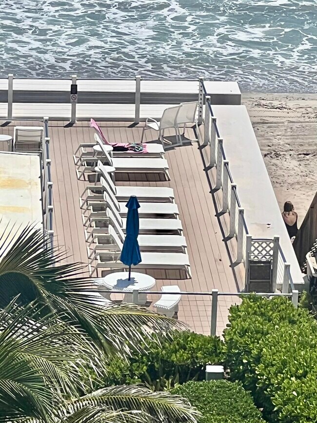 Building Photo - 3590 S Ocean Blvd