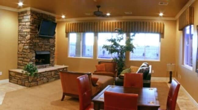 Building Photo - Condominium with Clubhouse: includes POOL and WORKOUT ROOM