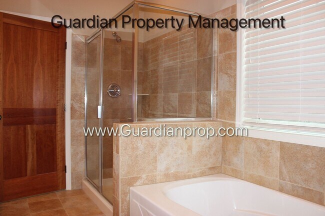 Building Photo - Gorgeous Brooklyn Park Single Family Home, 2 Car Garage, W/D, Office, Available Jan/Feb