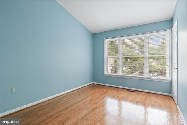 Building Photo - 11300 Fairwind Way