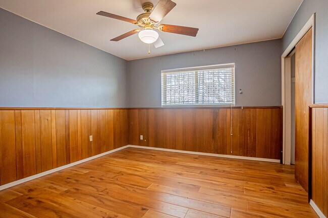 Building Photo - 4200 N Stanton St
