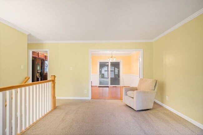 Building Photo - 948 Ficklen Rd