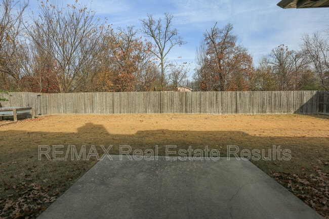 Building Photo - 1000 Peak St