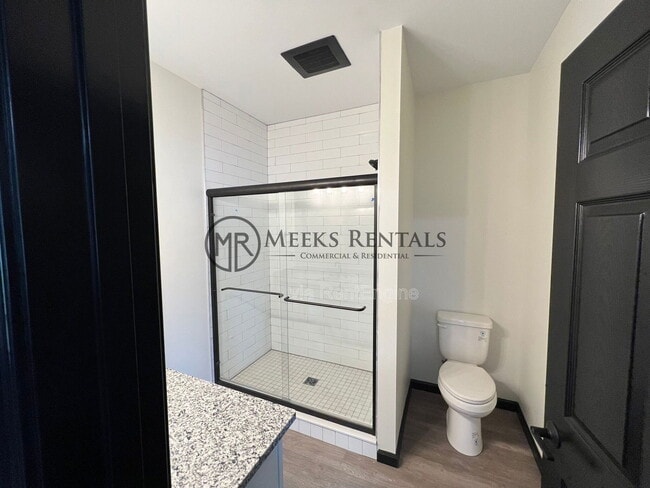 Building Photo - 408 Leon Sullivan Way