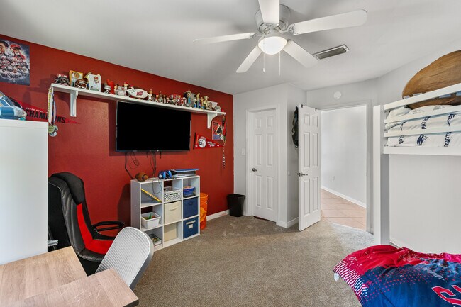 Building Photo - 1151 Ceylon Ct