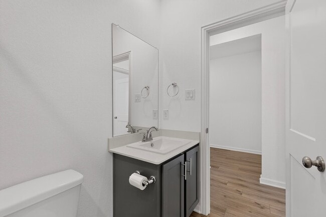 Building Photo - 114 Drovers Dr