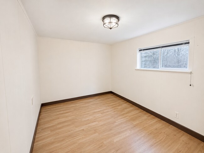 Building Photo - 1445 Hulton Rd