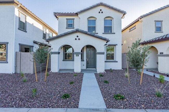 Primary Photo - Three Bedrooms! Newer Neighborhood - conve...