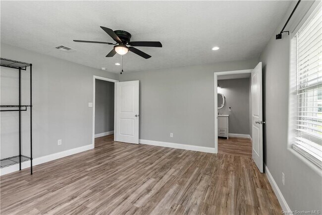 Building Photo - 1613 West St