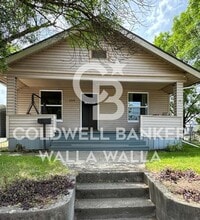 Building Photo - Cozy Eastgate Home