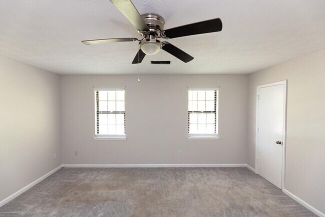 Building Photo - 6512 Buffington Rd