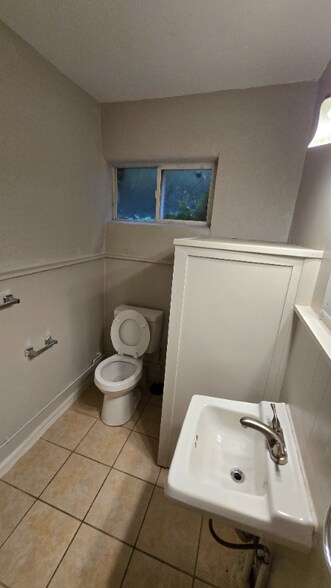 Building Photo - 1507 Golf Club Ln