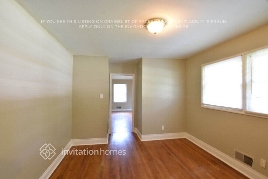 Building Photo - 530 Kenlough Dr